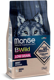 Monge B Wild Low Grain All Breeds à l'oie, croquettes pour chiens adultes, sac de 2,5 kg