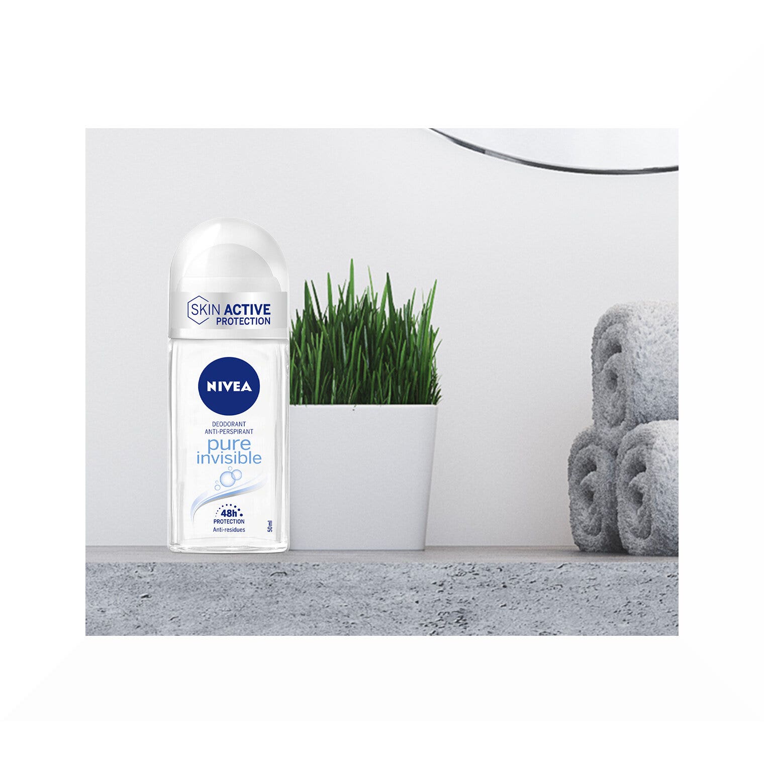 Nivea Pure Invisible Deodorante Roll on Antitraspirante Senza Residui Sui Tessuti 50ml