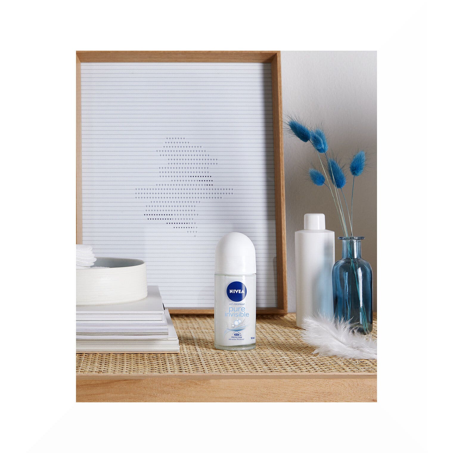 Nivea Pure Invisible Deodorante Roll on Antitraspirante Senza Residui Sui Tessuti 50ml