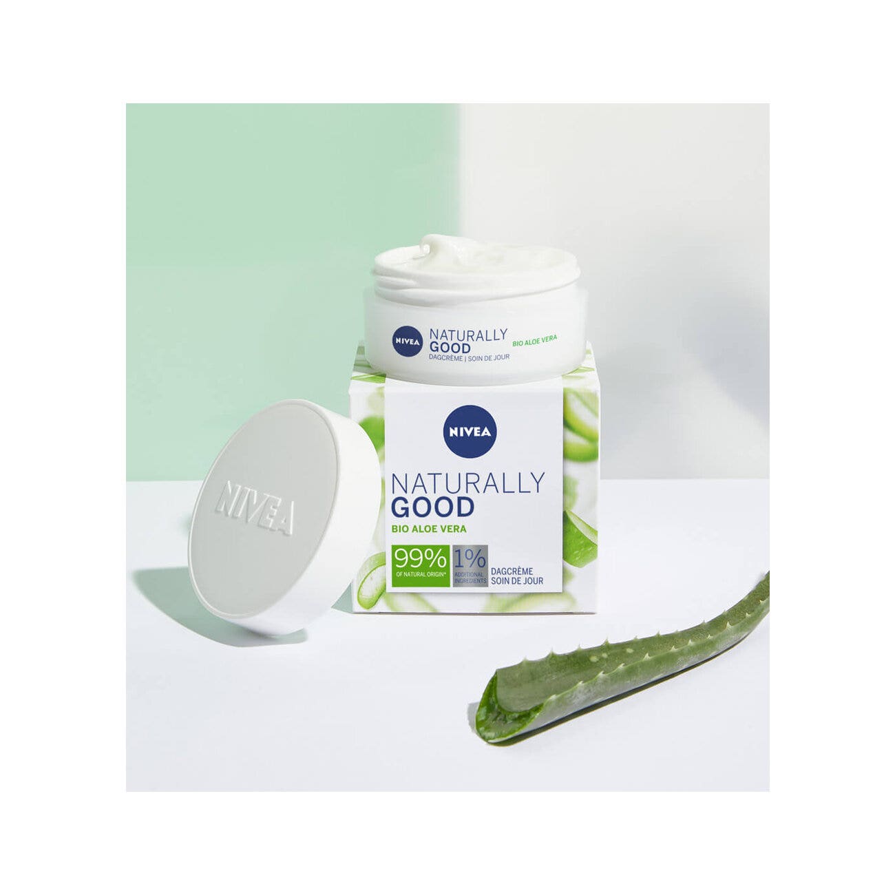 Nivea Naturally Good Crème de jour hydratante rafraîchissante pour le visage, pour peaux normales et mixtes 50 ml