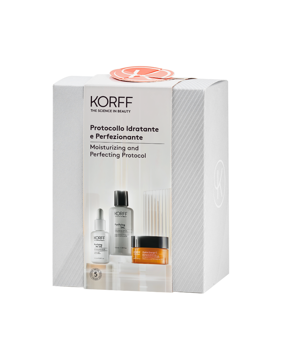 Korff Cofanetto Idratante Perfezionante Soluzione Esfoliante 100ml + Siero Viso 30ml + Crema Viso 50ml
