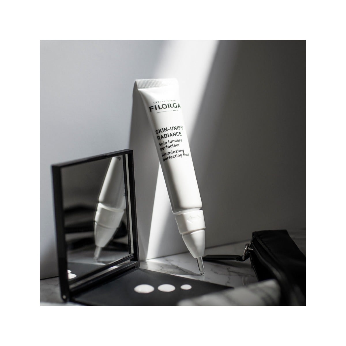 Filorga Skin-Unify Radiance Soin Perfectionneur Éclaircissant Zones Ciblées Tube 15 ml